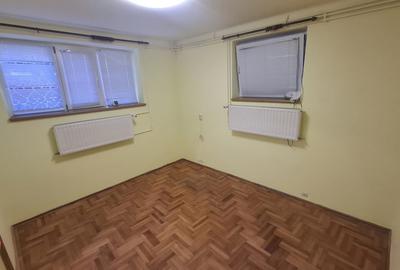 GARA DE NORD (Spitalul Witting)- 2 apartamente, 6 camere, vila solida renovata! - 32