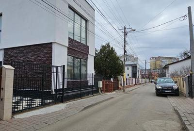 Townhouse de lux Tatarasi - 11