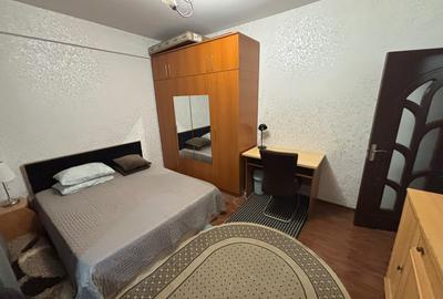 Apartament cu 3 camere, etaj 1/4, zona Cug - 4