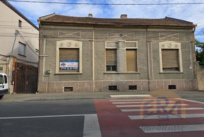 Oportunitate investitionala | Casa 200mp + Teren 800mp | Central - 2