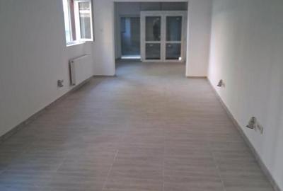 13 Septembrie-spatiul comercial stradal,renovat total,centrala termica - 12