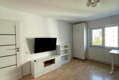 Apartament cu 3 camere decomandat, mobilat în Sebastian