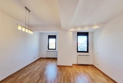 Unfurnished 3-Bedroom Apartment | Arch of Triumph - Kiseleff | Garage & Storage - 9