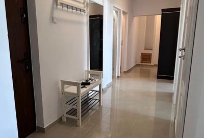 Apartament cu 3 camere decomandat în Turda