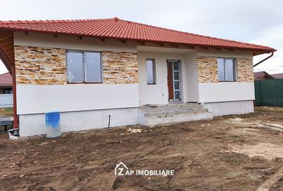 Casă individuală cu 4 camere în Nazna