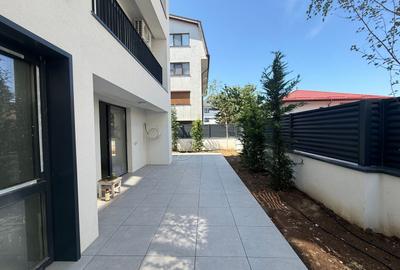 Apartament cu 3 camere decomandat în Vitan