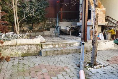 Casa zona Piata Unirii, 4 camere, teren 307 mp - 2