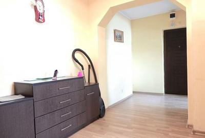 Apartament cu 3 camere, etaj 8, mobilat și utilat, zona GARĂ; - 6