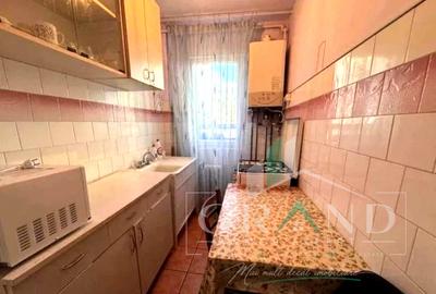 Apartament cu 3 camere semidecomandat, mobilat în Mănăștur