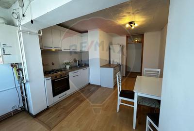 DE INCHIRIAT: Apartament cu 2 camere zona Hotel Europa - 1