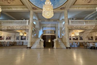 Hotel/Pensiune, în Exterior Est