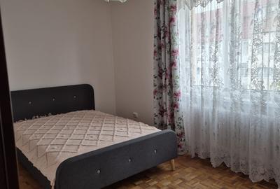Apartament cu 4 camere semidecomandat în Cedonia