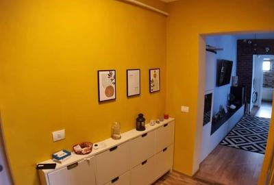 Apartament cu 3 camere decomandat, mobilat în Giroc