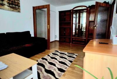 Apartament cu 2 camere semidecomandat în Aleea Trandafirilor