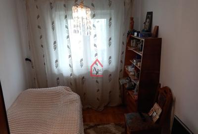 Apartament cu 3 camere, Decomandat, Zona Pacurari - 13