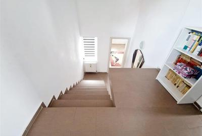 CASA DE VANZARE CRAIOVA,  5 camere ,str. T. Vladimirescu , teren - 200 mp - 20