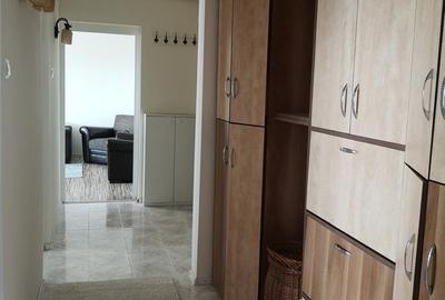Tomis Nord, apartament decomandat 3 camere renovat,etaj intermediar, 129000 euro - 2
