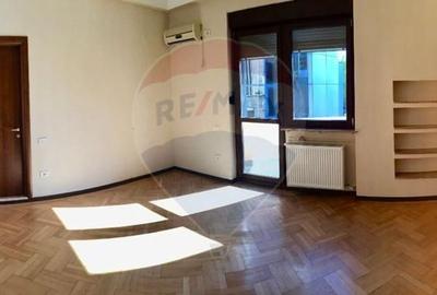 Apartament Exclusivist 221 mp | Central | Etaj Integral  | 5 Camere - 7