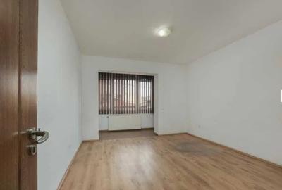 Apartament 3 Camere,Unirii,Metrou,Decomandat,Centrala Gaz Propie,et 1/3 - 3