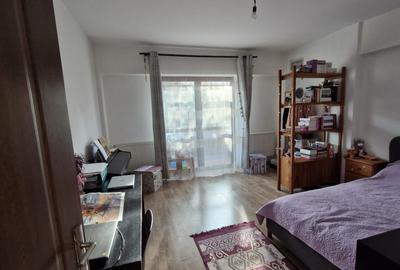 Apartament cu 2 camere decomandat, mobilat în Cug