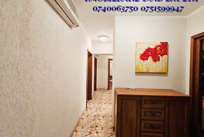 Apartament cu 4 camere decomandat, mobilat în Micro 21