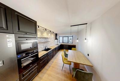 Apartament cu 4 camere decomandat în Zorilor