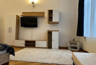 Apartament cu 2 camere, suprafata generoasa de 62 mp, mobilat si utilat modern - 1