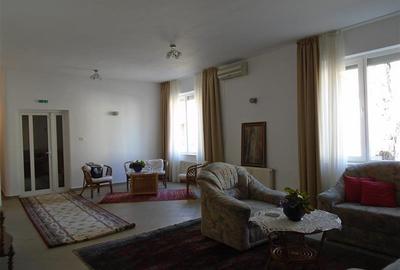 Spatiu pentru birou, zona centrala - 1