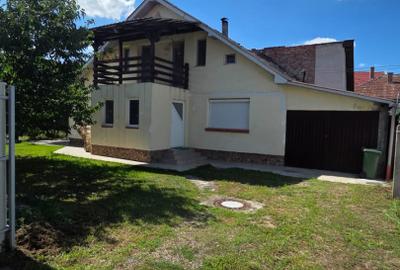 Casă individuală cu 3 camere în Soarelui