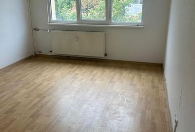 Apartament cu 4 camere decomandat, mobilat în Brâncoveanu