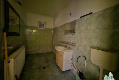 Casa 4 camere plus anexe zona gara Medgidia, Constanta - 17