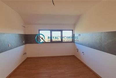 Royal Imobiliare-Vanzare Apartament 2 Camere Zona Albert - 12