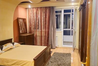 Apartament 3 camere - Ultracentral - zona Peninsula - 1.100 euro/luna (Cod E2) - 8