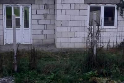 Casă individuală cu 3 camere în Exterior Vest