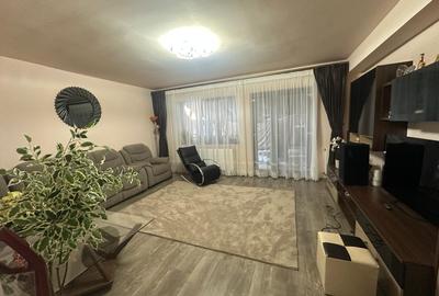 Casă cu 5 camere în Prelungirea Ghencea