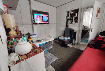 Apartament cu 2 camere semidecomandat, mobilat în Mănăștur