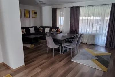 Casă individuală cu 5 camere în Luna de Sus