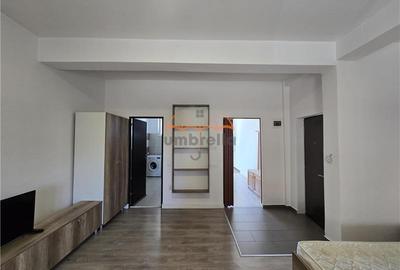 DE INCHIRIAT ap 2 cam, 47 mp, parcare, 375 euro - 1