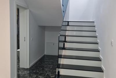 Casă individuală cu 4 camere în Miroslava