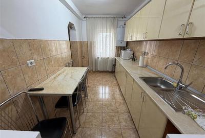 Apartament cu 2 camere decomandat în Est