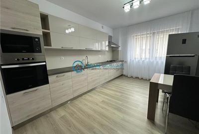 Royal Imobiliare - Inchiriere apartament 3 camere zona Albert - 12