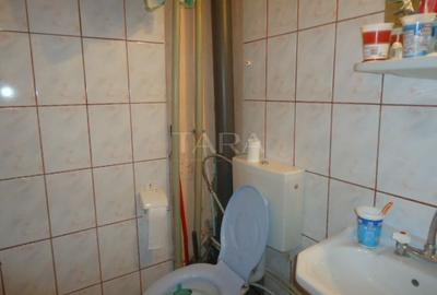 Apartament cu 4 camere, ideal pentru familie, în zona Penny. - 7