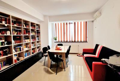 De vânzare  Apartament 2 camere  Bd  I  Brătianu  zona Icil bloc nou - 1