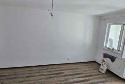 Garsoniera , etajul 2, ultracentral Odobesti-Focsani - 1