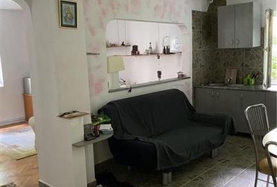 Apartament cu 2 camere semidecomandat, mobilat în Zorilor