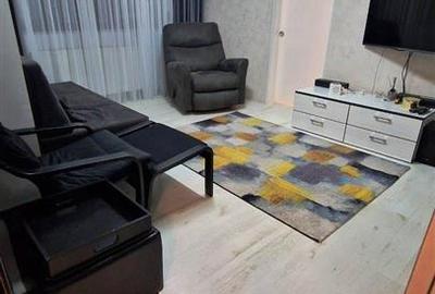 Apartament cu 2 camere semidecomandat, mobilat în Malu Roșu