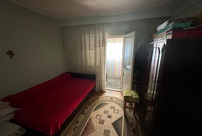 Apartament de vanzare, Sud,  3 camere - 4