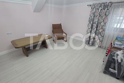 Casa individuala de vanzare 10 camere 691mp teren si garaj zona Lupeni - 14