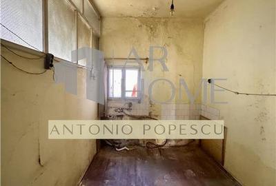 Casa 4 camere, 2 intrari, Ploiest, Bd. Castanilor - 14