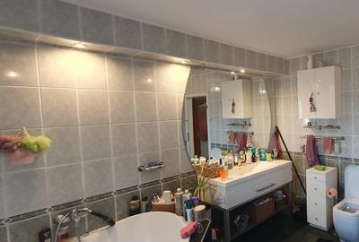 Ap 3 camere, 90 mp, 2 băi, 1 balcon, et. 3, Girocului, cu garaj, comision 0% - 3